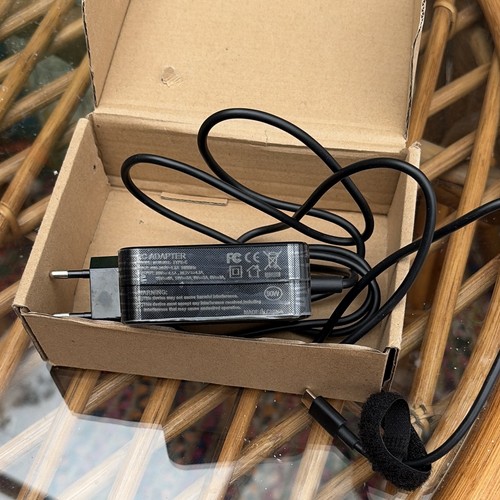 90w laptop charger compatible - 90w,
